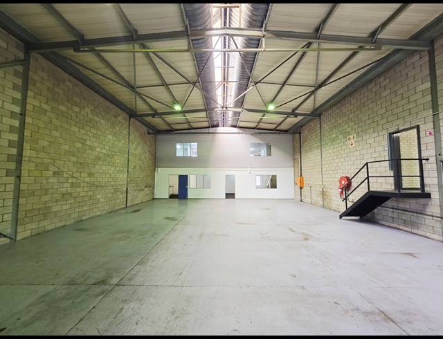 378M² WAREHOUSE TO LET IN KYA SANDS